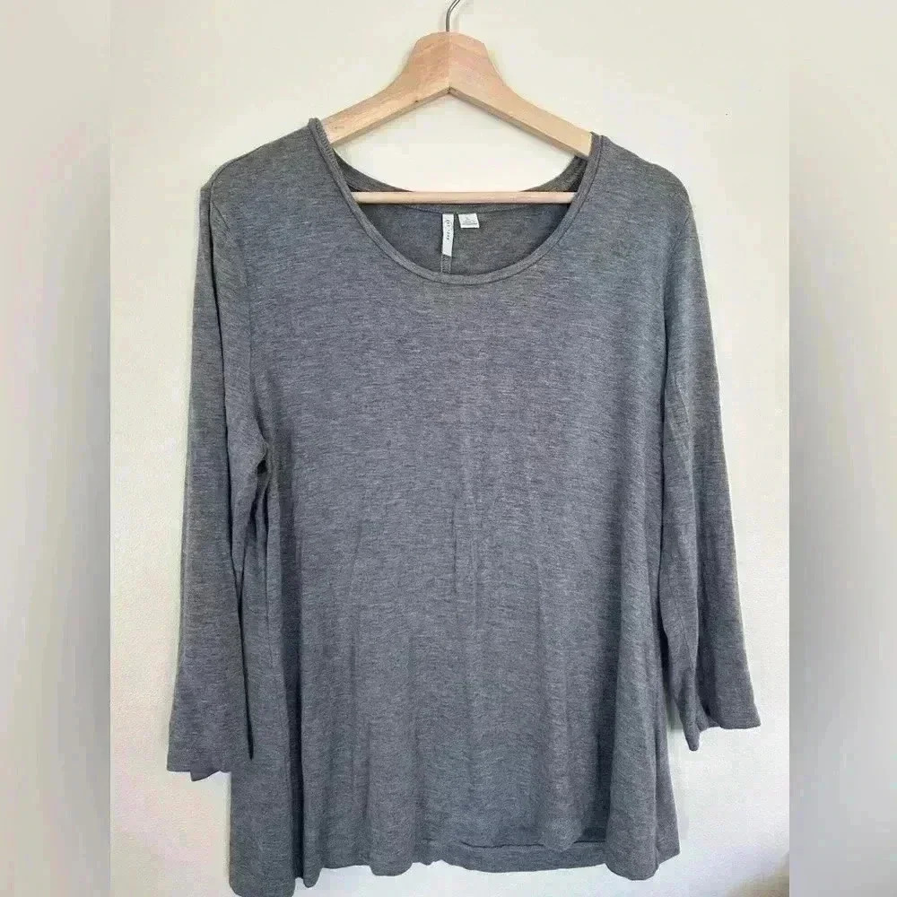 EST 1946 basic long sleeve top